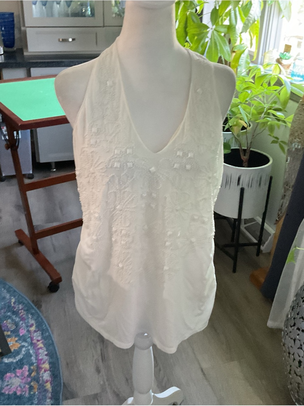 Ivory Embroidered Beaded V-Neck Sleeveless Top - Women